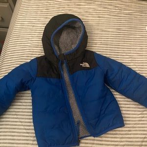The North face coat for Toddler size 2Year